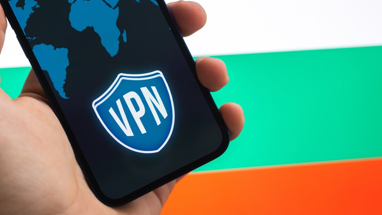 How to Use VPNs for Safe Travel